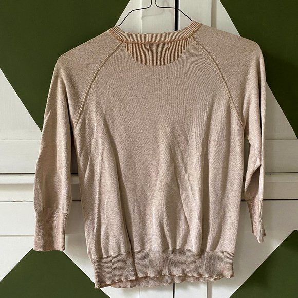 [ SOLD! ] 🌟 LAST CALL!!! 🌟 LIKE NEW!Tope GAP Quarter-Length Sleeve Sweatshirt - Picture 3 of 4